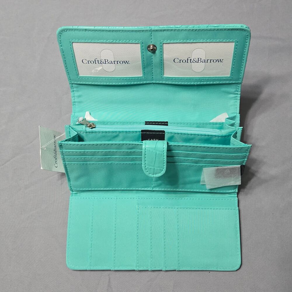 Croft & Barrow Women's Teal Trifold RIFD Wallet - Picture 3 of 7